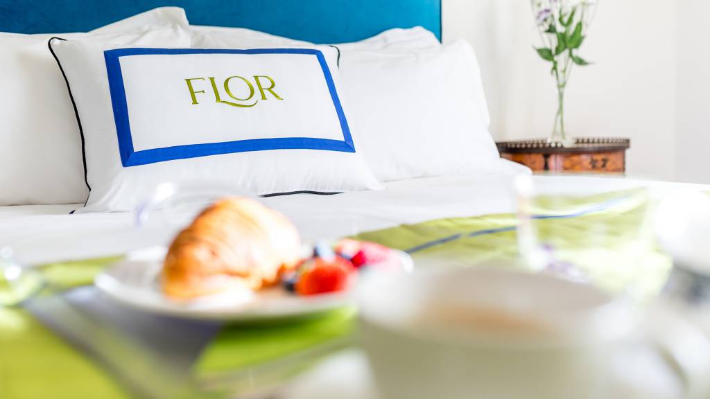 Flor-Luxury-Guesthouse-Florence-Room-web-17